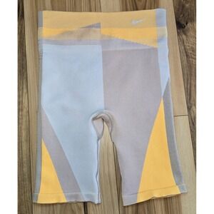 Nike Icon Clash Sculpt Seamless Training Shorts Women Multicolor Sz M CJ5091-100